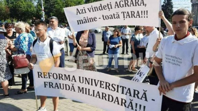 Protest la Guvern: Jos mâinile de pe Universitatea Agrară!