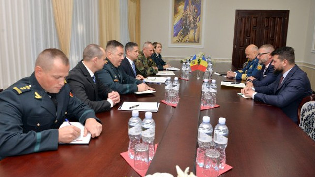 Întrevedere între ministrul Apărării Anatolie Nosatîi și ambasadorul agreat al României în Republica Moldova, Cristian-Leon Țurcanu