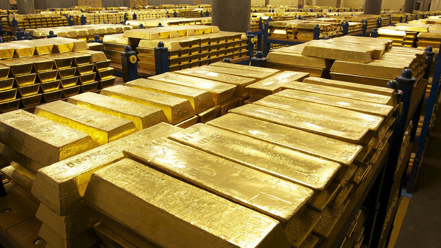 Banca Națională a Ucrainei a vândut rezerve de aur în valoare de 12,4 miliarde de dolari de la începutul războiului