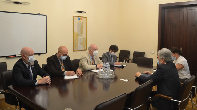 Ministrul Finanțelor Dumitru Budianschi a avut o întrevedere de curtoazie cu ambasadorul SUA, Kent D. Logsdon