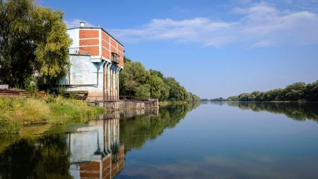 Din cauza secetei, nivelul apei în râul Nistru scade. Apă-Canal Chișinău ar urma să solicite deschiderea barajulului Hidrocentralei de la Dubăsari