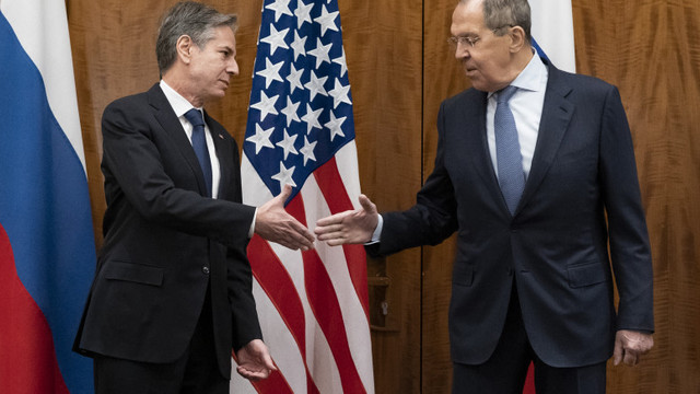 Blinken anunță că va avea o discuție cu Lavrov. Ar fi prima conversație oficială dintre SUA și Rusia, de la începutul războiului
