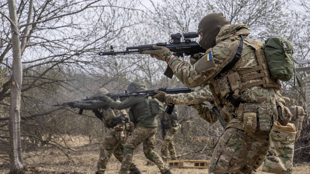 Ucrainenii își intensifică contraatacurile în sud. Bombardamente rusești la Harkov