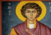 Creștinii ortodocși pe stil vechi îl sărbătoresc astăzi pe Sfântul Mare Mucenic Pantelimon, „doctorul fără arginți”