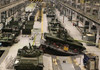 Cum își mobilizează Rusia industria pentru un război prelungit în Ucraina / Șoigu s-a dus personal la fabrica de tancuri Uralvagonzavod
