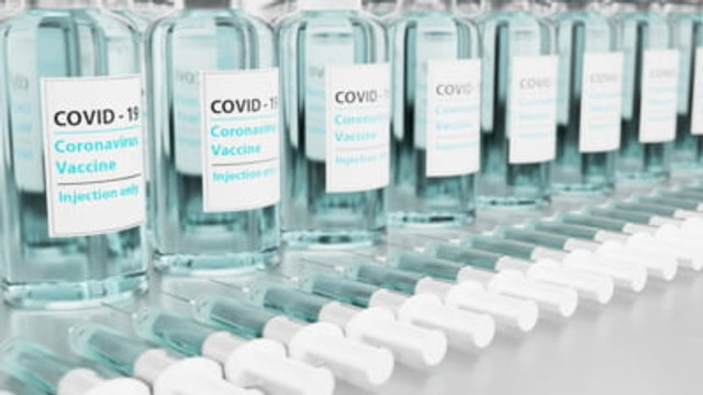 Vaccinul anti-COVID care ar trebui să aibă un avertisment legat de problemele cardiace. Anunțul făcut de Agenția Europeană a Medicamentului