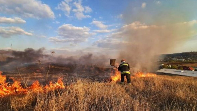 Meteorologii avertizează: Pericol excepțional de incendiu pe teritoriul R. Moldova
