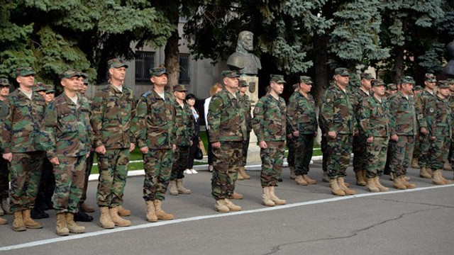 Epoleți noi pentru corpul de soldați și sergenți ai Armatei Naționale