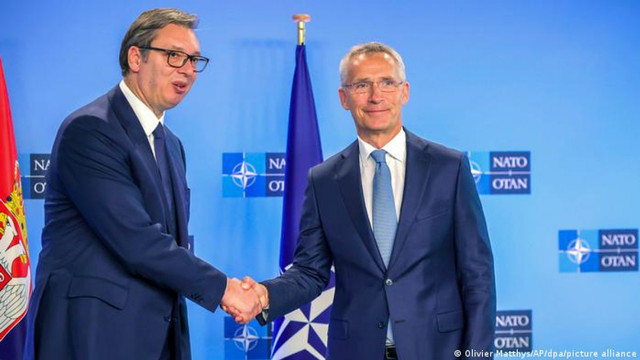 NATO anunță că va aduce noi trupe în Kosovo dacă tensiunile cu Serbia se agravează