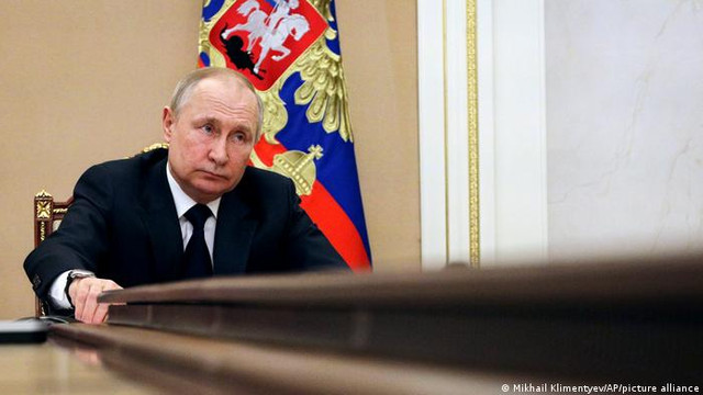 Vladimir Putin a semnat un decret ce prevede creșterea efectivelor armatei ruse