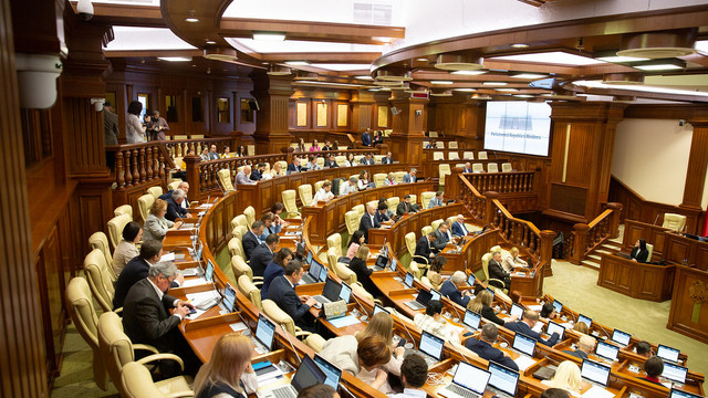 Începând cu 15 septembrie, Parlamentul se va convoca în sesiune ordinară de toamnă

