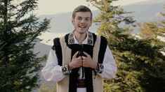 Dor de izvor | Damian Spinei: „Sunt în căutarea unor nestemate care m-ar reprezenta ca interpret” (Audio) 