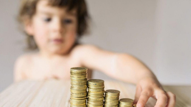 Copiii cu vârsta de până la doi ani vor beneficia de indemnizații lunare mai mari