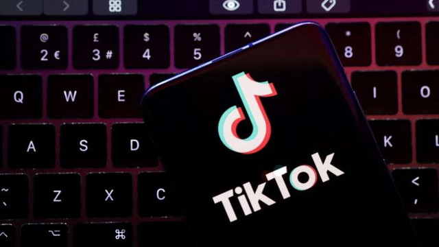 Dezinformarea de pe TikTok, aplicație foarte populară printre adolescenți, îi îngrijorează pe cercetători