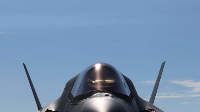 Elveția: Parlamentul dă cale liberă guvernului să achiziționeze 36 de avioane de luptă americane F-35
