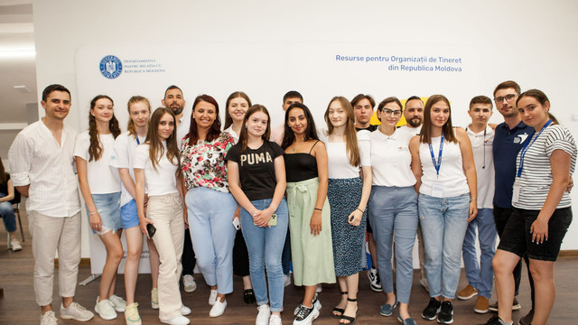 FOTO | Azi s-a încheiat proiectul „Resurse pentru Organizații de Tineret din Republica Moldova”, finanțat de Departamentul pentru Relația cu Republica Moldova din cadrul Guvernului României