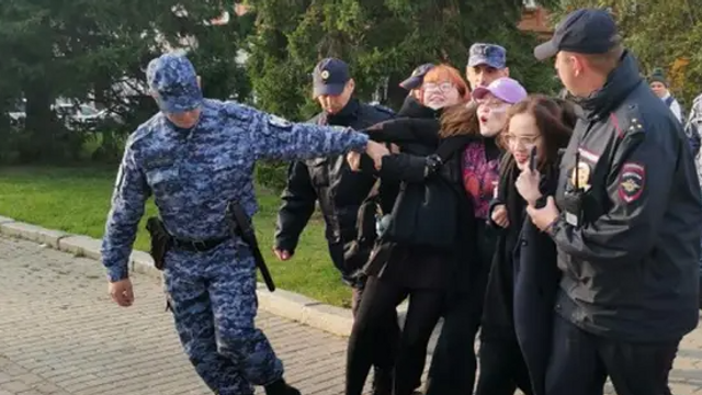 Noi proteste în Rusia: Ce puțin 100 de oameni au fost arestați