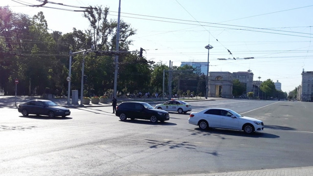 Circulația rutieră este sistată astăzi pe mai multe străzi din centrul Chișinăului