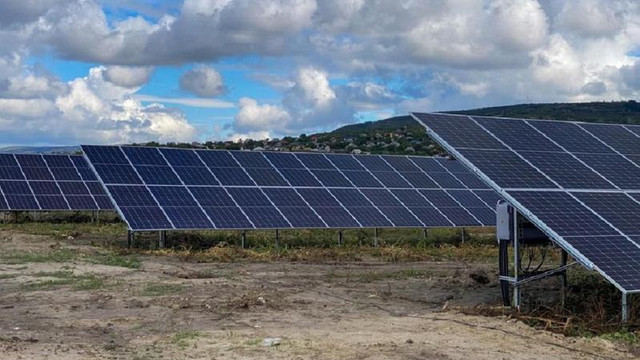 O centrală fotovoltaică dată în exploatare la Nisporeni poate alimenta cu energie 700 de gospodării