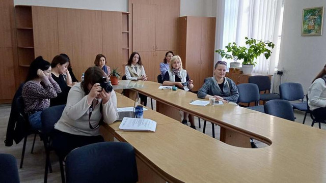 Bibliotecarii vor fi instruiți să ofere suport emoțional refugiaților ucraineni, într-un parteneriat Republica Moldova - România
