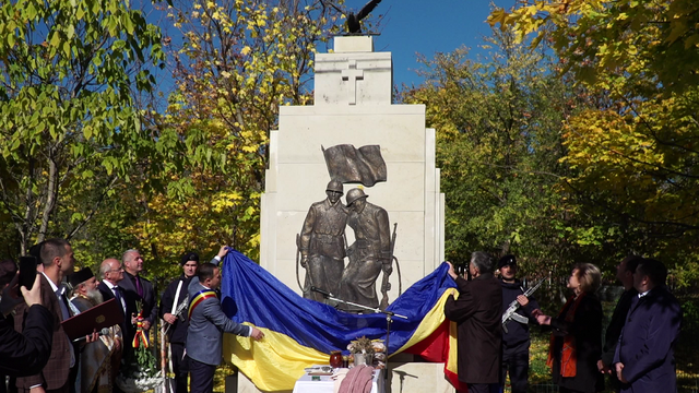 VIDEO | Monumentul Eroilor Neamului inaugurat în satul Fundurii Vechi, raionul Glodeni
