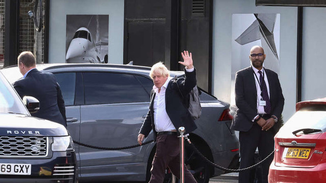 Boris Johnson are semnăturile necesare pentru a candida la un nou mandat de premier, afirmă un aliat al său