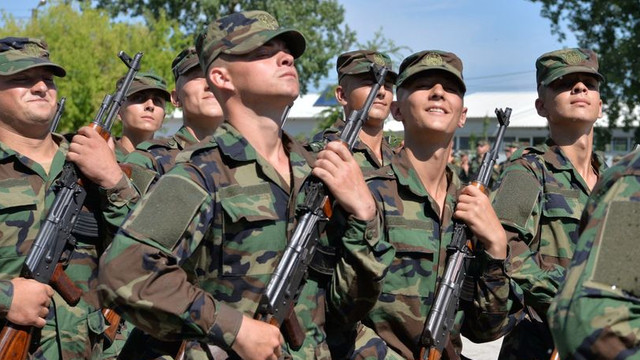 Guvernul a aprobat numărul de tineri care urmează să fie încorporați pentru îndeplinirea serviciului militar