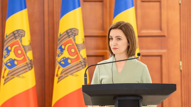 Maia Sandu: „Steagul ucrainean flutură din nou deasupra Hersonului. Republica Moldova se solidarizează cu miile de oameni curajoși din Herson”