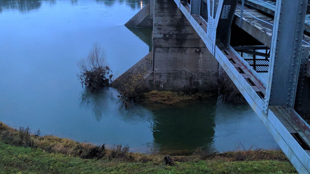 Nivelul apei la Naslavcea a scăzut peste noapte cu 2,3 metri 