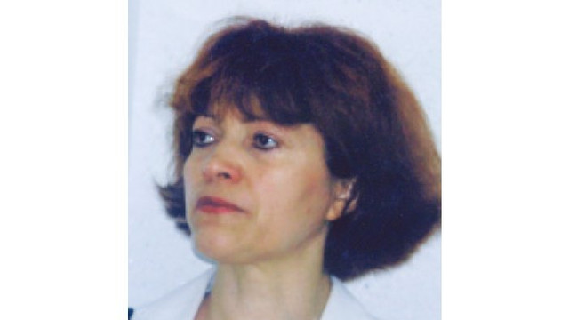 Poeta Lora Rucan a editat două volume de versuri
