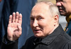 Canal Telegram anti-Kremlin: Vladimir Putin a căzut pe scări și s-a lovit la coapsă. Se crede că s-a împiedicat și a căzut pe spate