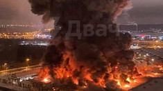 VIDEO | Explozii puternice și incendiu uriaș la un mall din apropierea Moscovei
