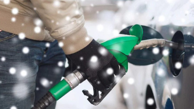 Principalele produse petroliere se ieftinesc mâine, 7 decembrie