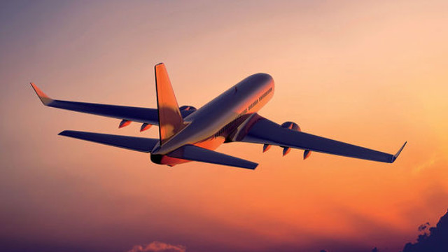 Eurostat: Numărul pasagerilor din UE care călătoresc cu avionul a crescut cu 35%, în 2021