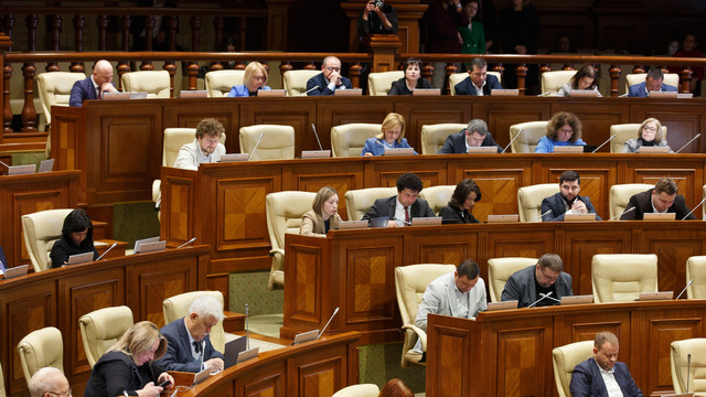 Legile bugetului pentru anul 2023, pe ordinea de zi a ședinței de luni a Parlamentului
