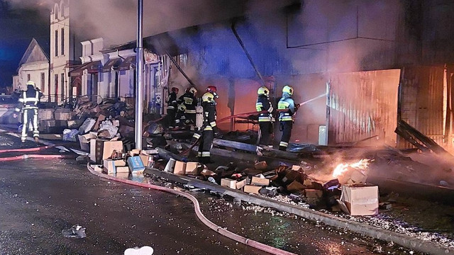Angajații Inspectoratului General pentru Situații de Urgență al MAI au lichidat incendiul izbucnit într-un depozit din apropierea Pieței Centrale