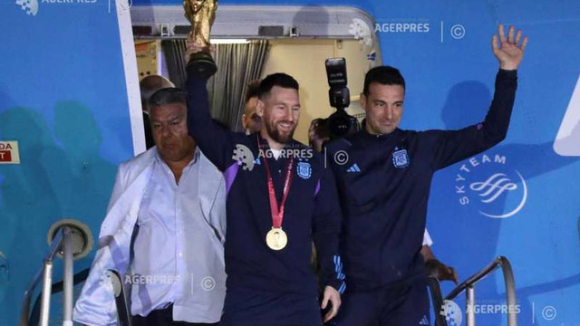 Fotbal: Selecționata Argentinei, noua campioană mondială, a sosit la Buenos Aires