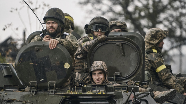 „Trupele noastre vor intra cu armele în mână”. Ucraina spune că va recupera Crimeea „prin forță și diplomație”