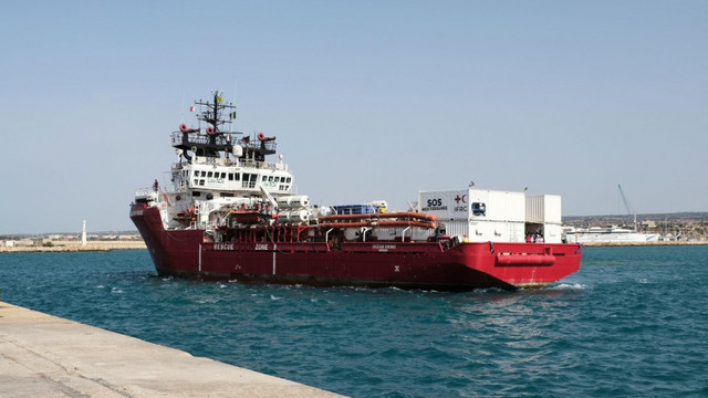 Italia a acceptat să primească nava umanitară Ocean Viking, cu 113 migranți salvați din apele mării

