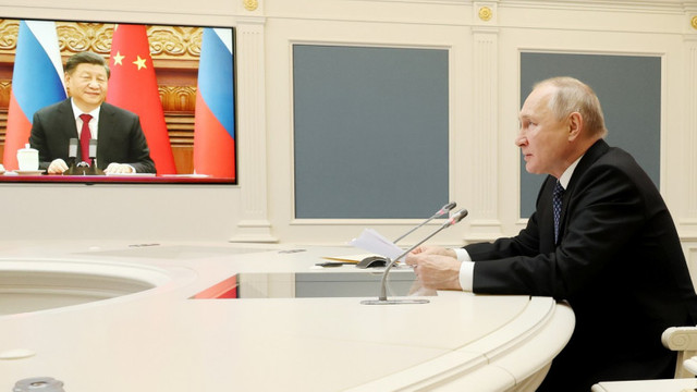 Vladimir Putin l-a numit pe Xi Jinping „dragă prieten” și l-a chemat la Moscova. Președintele Chinei nu i-a răspuns la invitație
