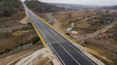Circulația rutieră pe podul din preajma localității Hrușova, a fost deschisă

