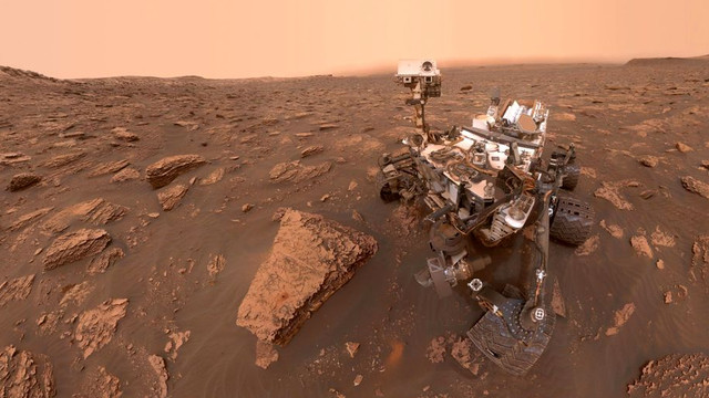 NASA a descoperit pietre prețioase pe Marte