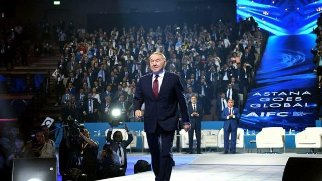 Parlamentul din Kazahstan a retras privilegiile acordate fostului președinte Nursultan Nazarbaev
