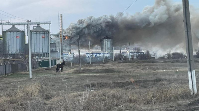 Poliția investighează incendiile din Portul Giurgiulești