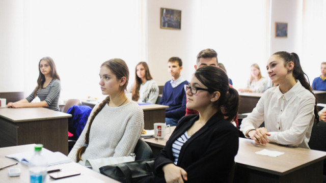 Studenții din diaspora vor putea să facă stagii în instituțiile de stat din Republica Moldova
