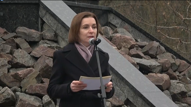 Victimele Holocaustului, comemorate la Chișinău. Maia Sandu: Urmele sângerânde ale istoriei continuă să apară la suprafață chiar și peste decenii