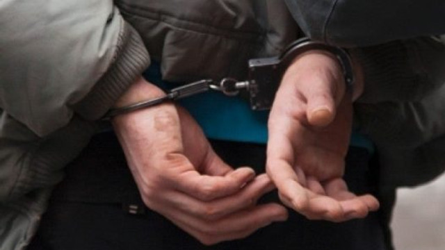 Poliția de frontieră: Acte falsificate și substanțe suspecte, depistate la trei călători
