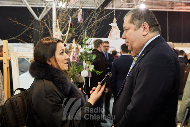 Oaspeți din Iași au fost prezenți la deschiderea Expoziției Naționale „Fabricat în Moldova” | „Vrem să vedem în ce măsură producătorii pot și sunt interesați ca aceste produse să acceseze piața românească”