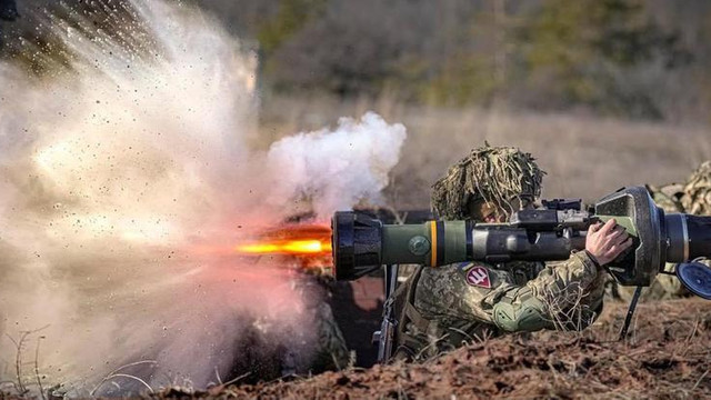 Foști militari americani și britanici din trupele de elită îi învață pe soldații ucraineni tehnici sofisticate de supraviețuire și de luptă
