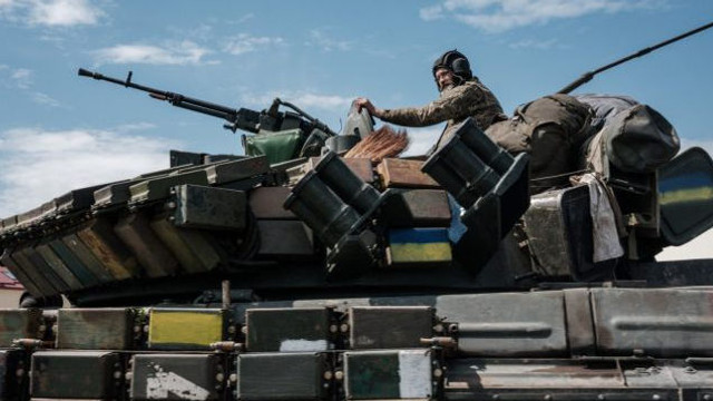 Majoritatea germanilor consideră livrarea de arme Ucrainei drept o participare a țării lor la război (sondaj)